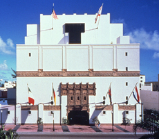 Wolfsonian Museum in Miami Beach, FL